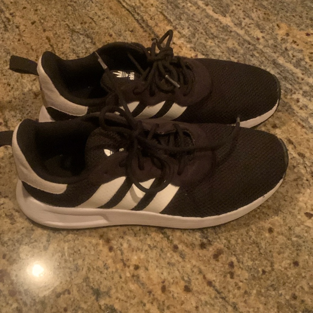 Men’s adidas size 7